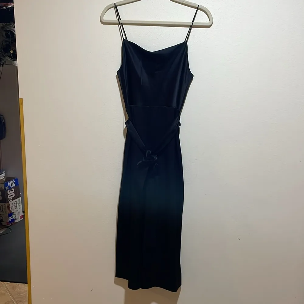 Alice + Olivia Harmon Cropped Belted Wide Leg Gaucho Satin Jumpsuit Black Size 2 - Image 8