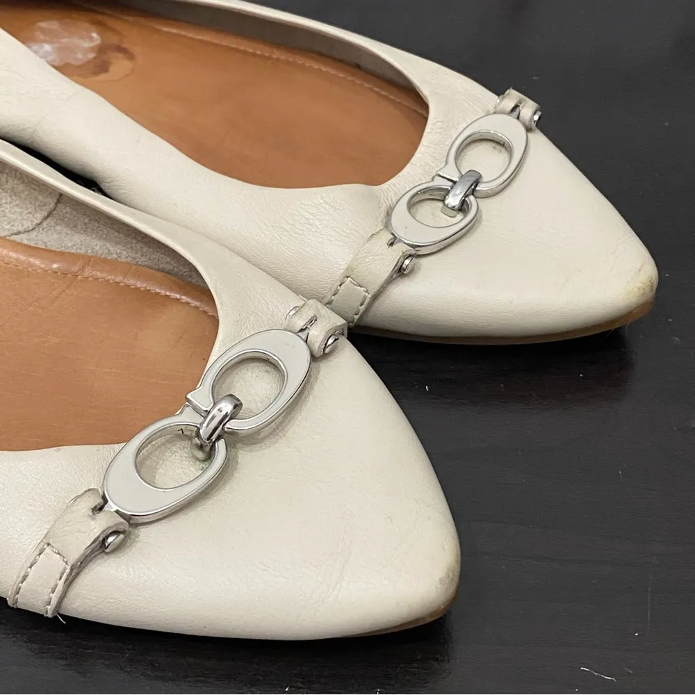 COACH “Ondrea” Off White Ecru Leather CC Logo Pointy Toe Ballet Flats Size 9B - Image 5