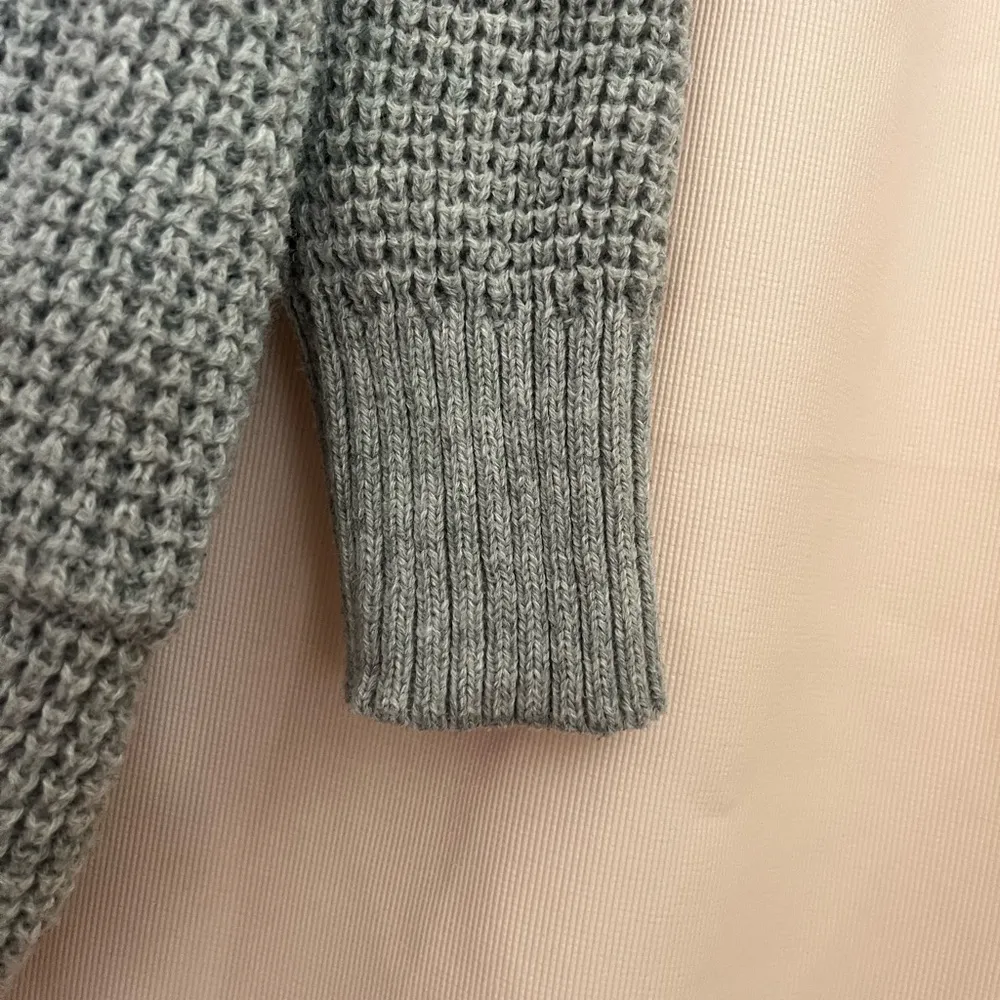 Gray and White Chunky Knit Cardigan Sweater Size L - Image 7