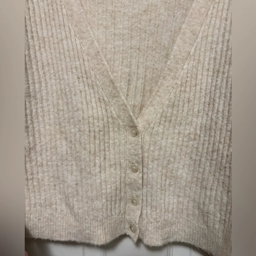 Topshop Ivory Cream Rib Knit V-Neck Wool Blend Cropped Cardigan Sweater - Image 7