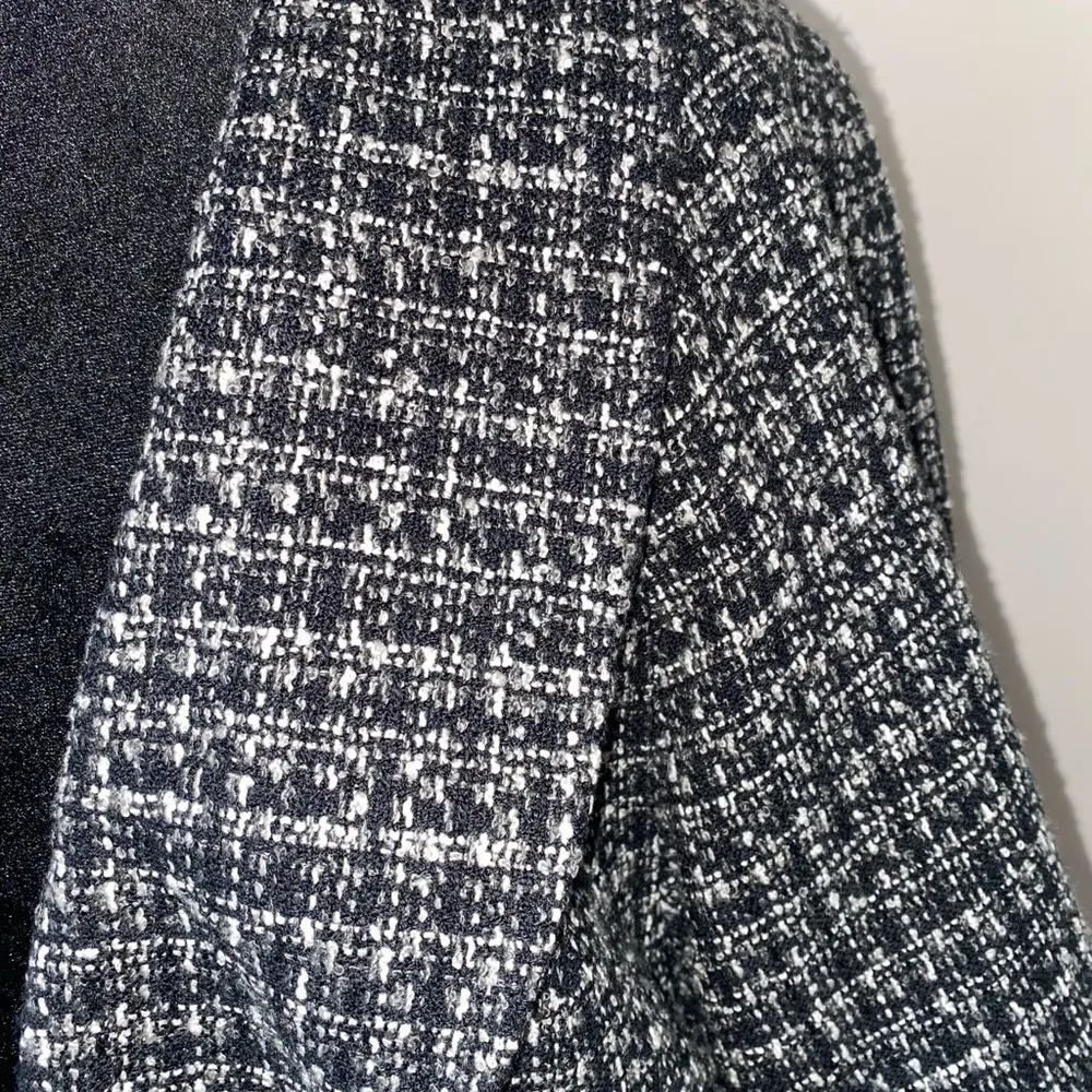 Apt. 9  women’s blazer size medium - Image 4