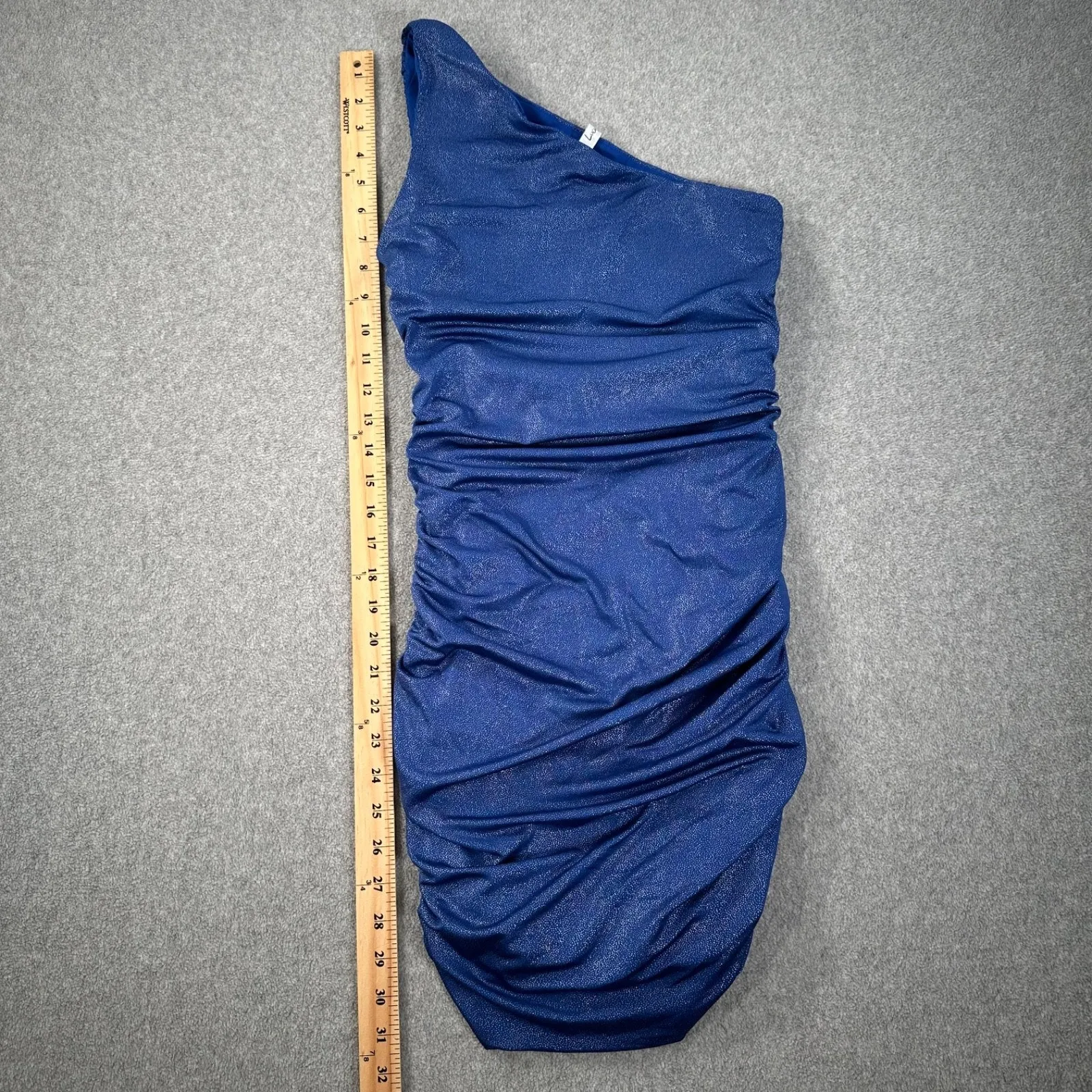 Lucy in the Sky One Shoulder Ruched Bodycon Mini Dress Size Medium Blue Sparkle - Image 7