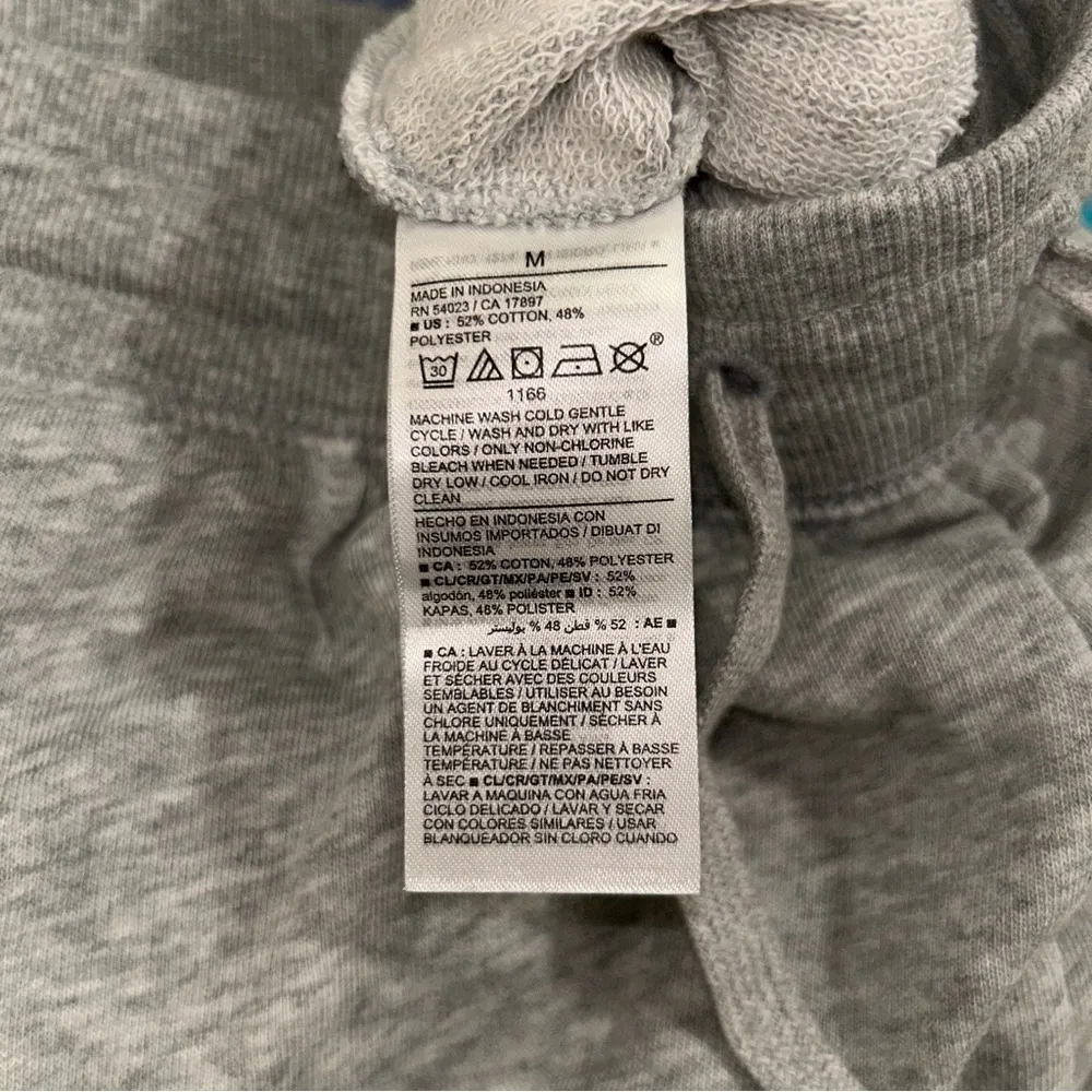 Old Navy Vintage Sweat Shorts 5 Inch Inseam Medium - Image 8