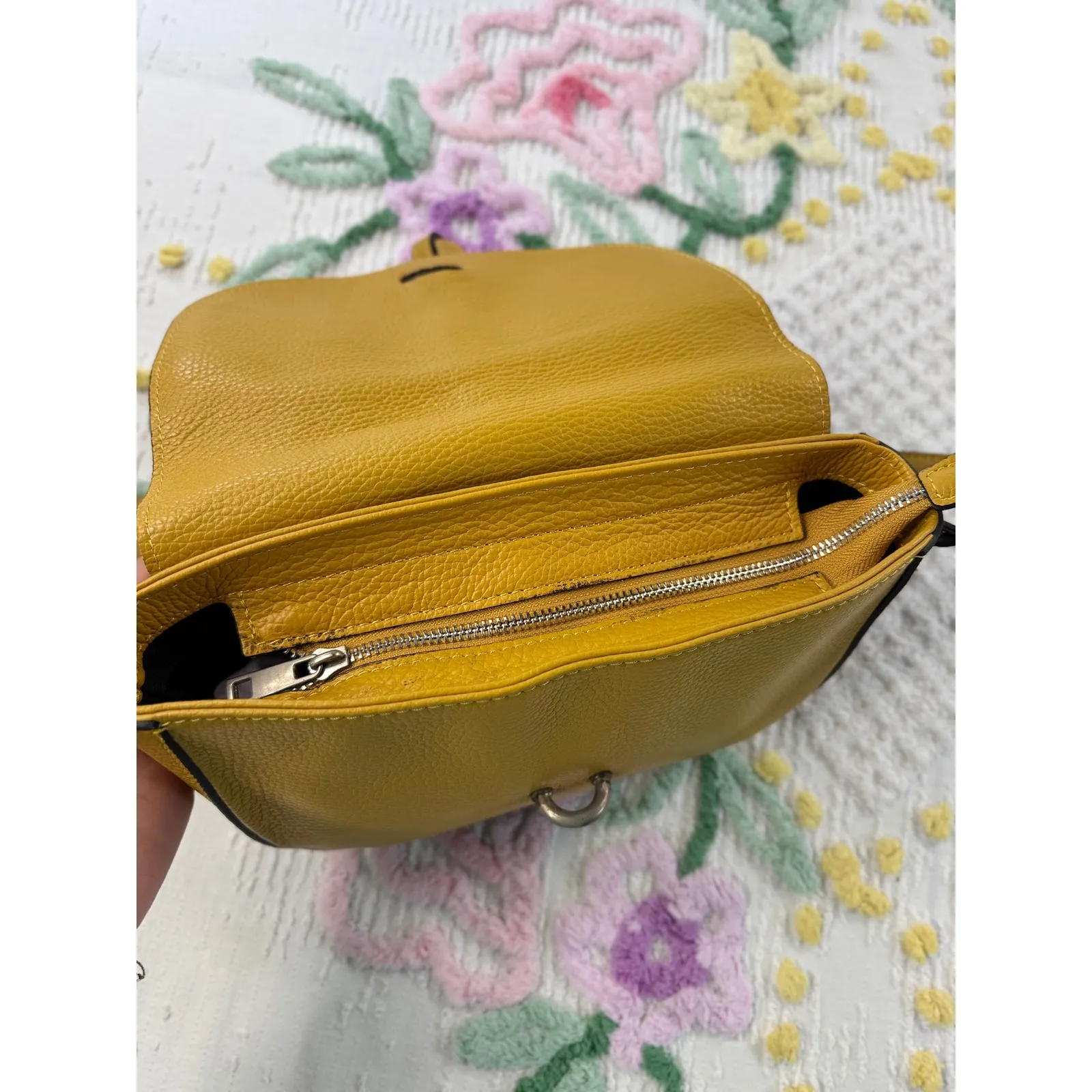 Borse in pelle Yellow genuine Leather Crossbody Saddle Bag Flap Closure Silver - Image 5