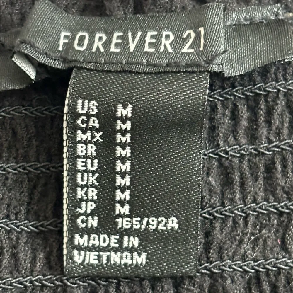 Black Rushed Crop Top Size M - Image 5