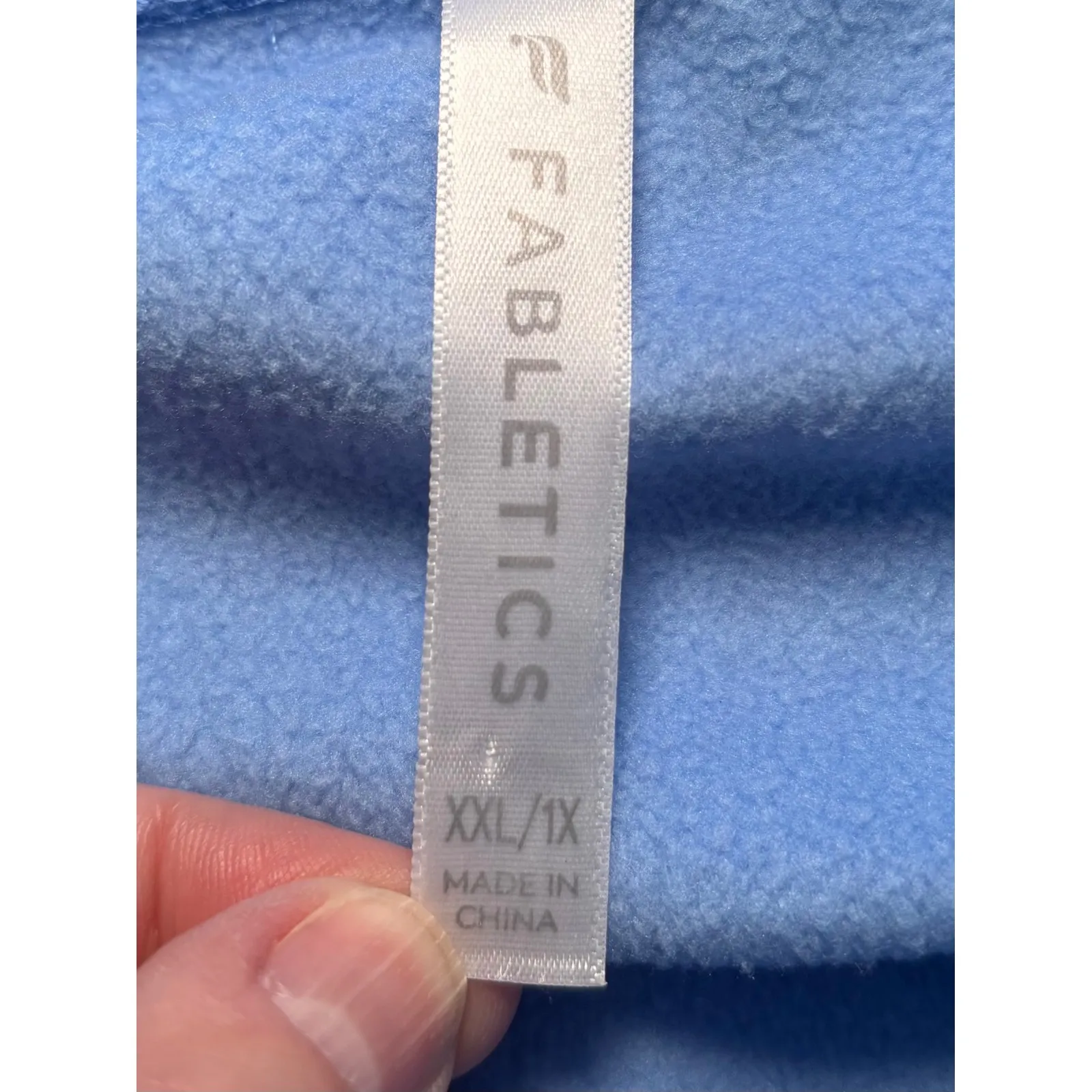 Fabletics Cropped Fleece Hoodie XXL/1X I Love Blue Athleisure Workout Yoga - Image 5