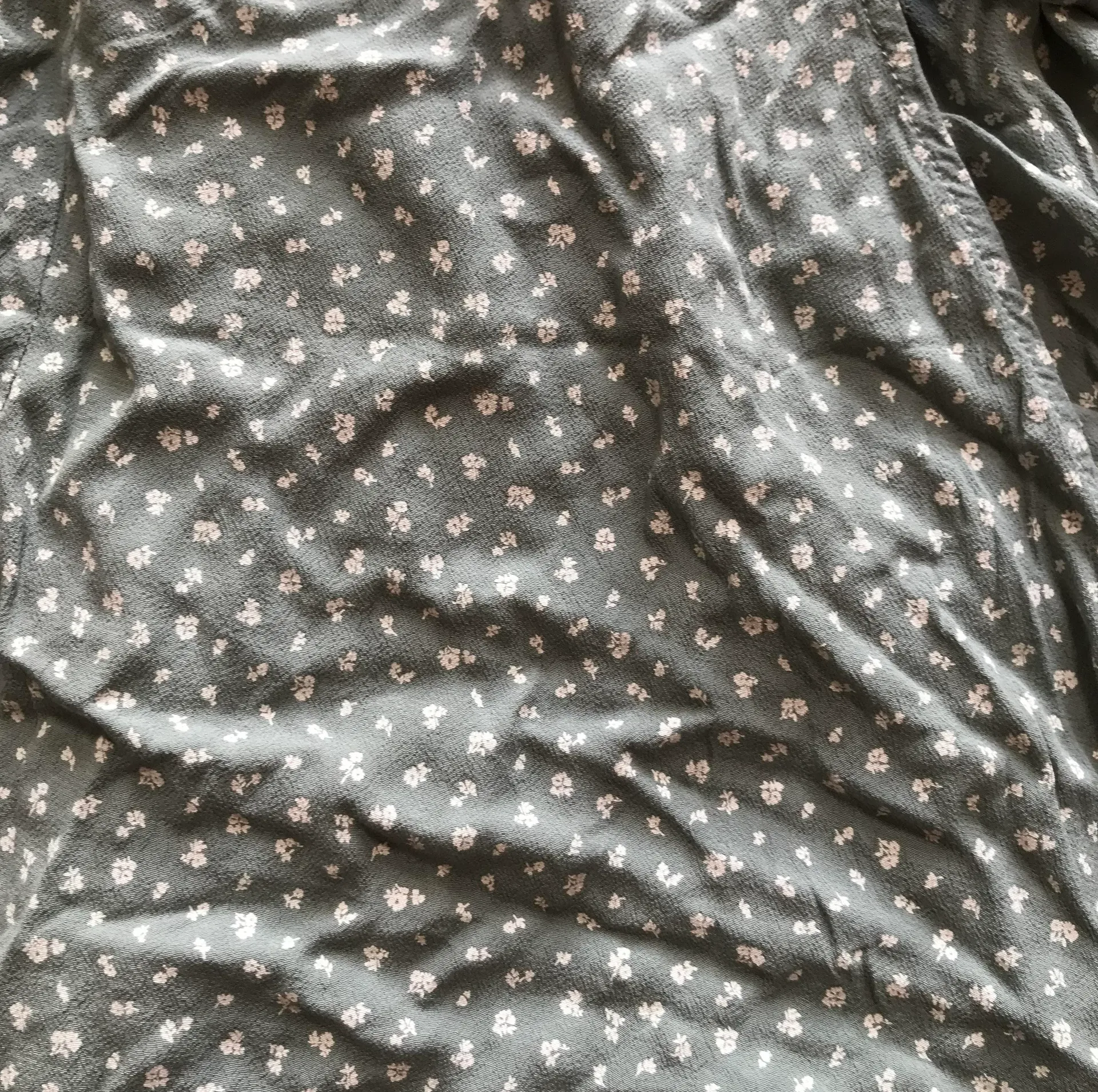 Brandy Melville Green Floral Robbie Wrap Dress - Image 2