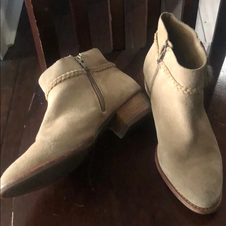 Gianni Bini Rorrie ankle suede fringe boots - Image 4