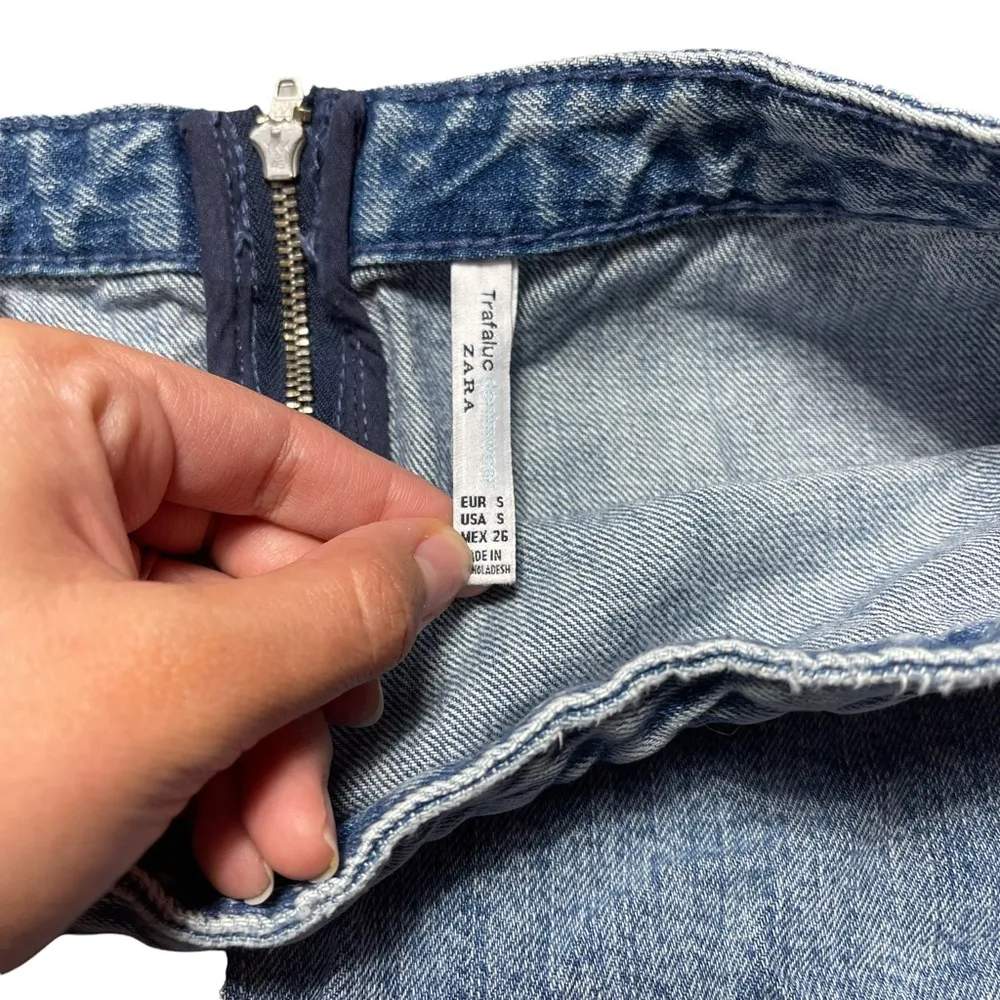 Zara Denim Distressed Mini Skirt S - Image 4