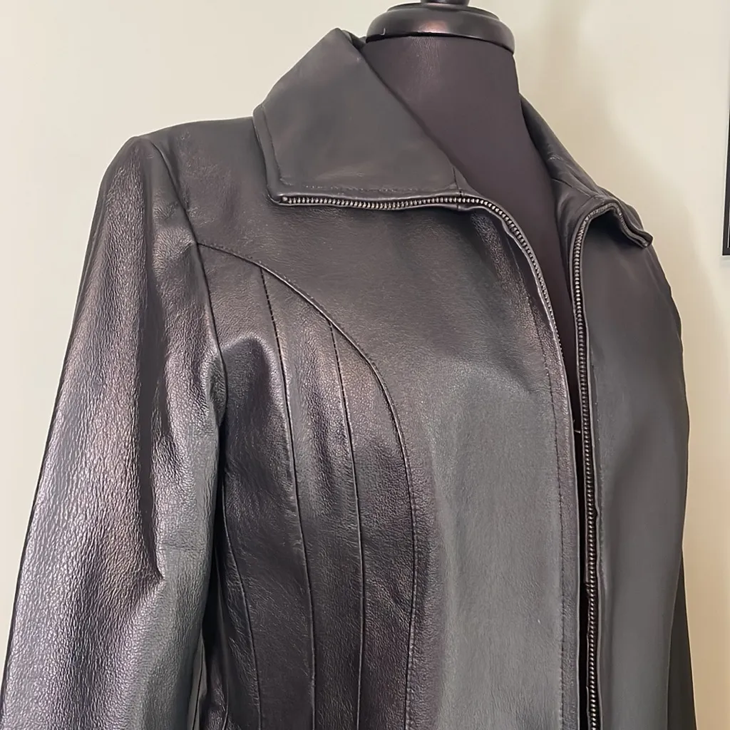 East 5th Elegant Women’s Black Genuine Leather Jacket Size Medium - Image 6