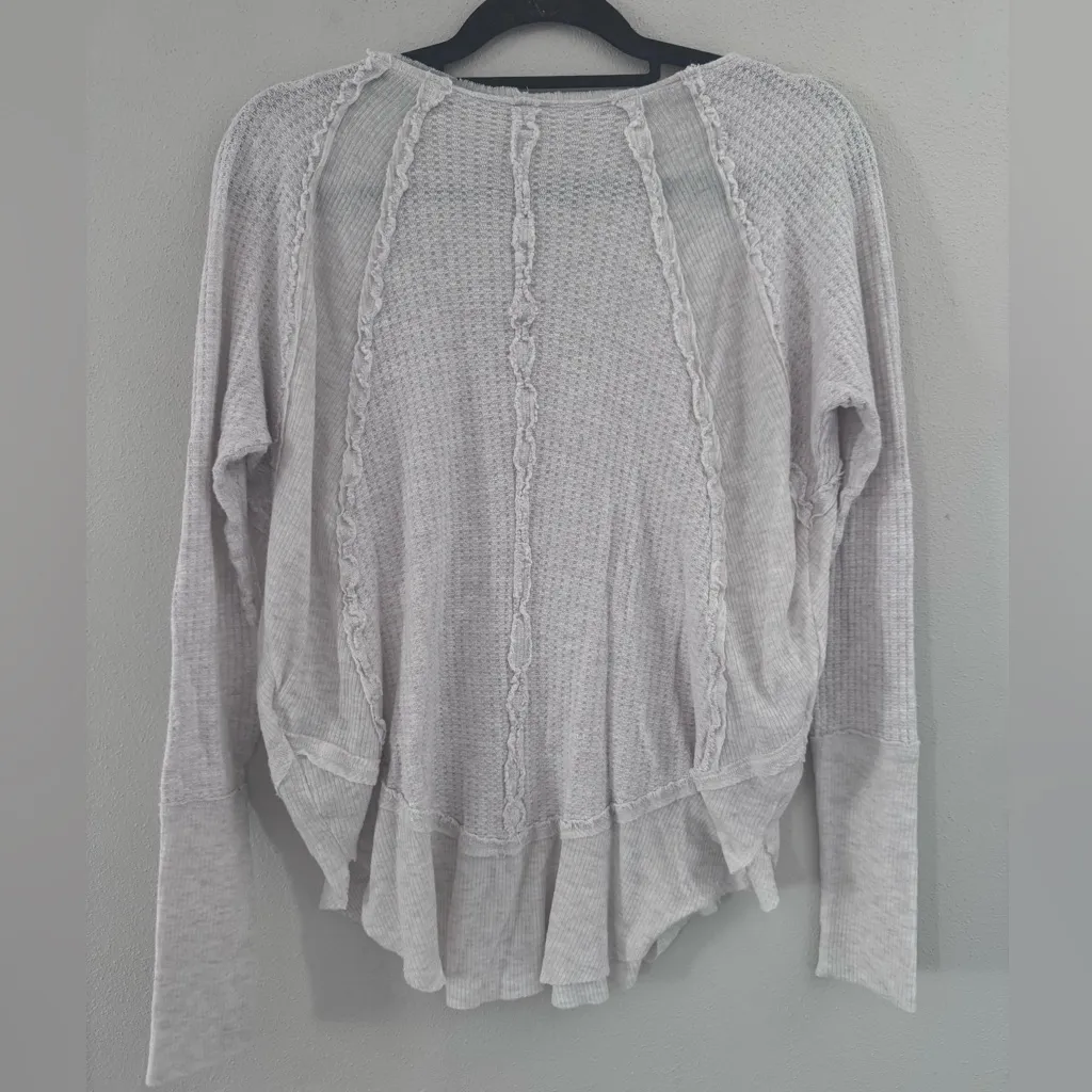 We The Free Catalina Thermal Size Small White Long Sleeve V-Neck Top - Image 4