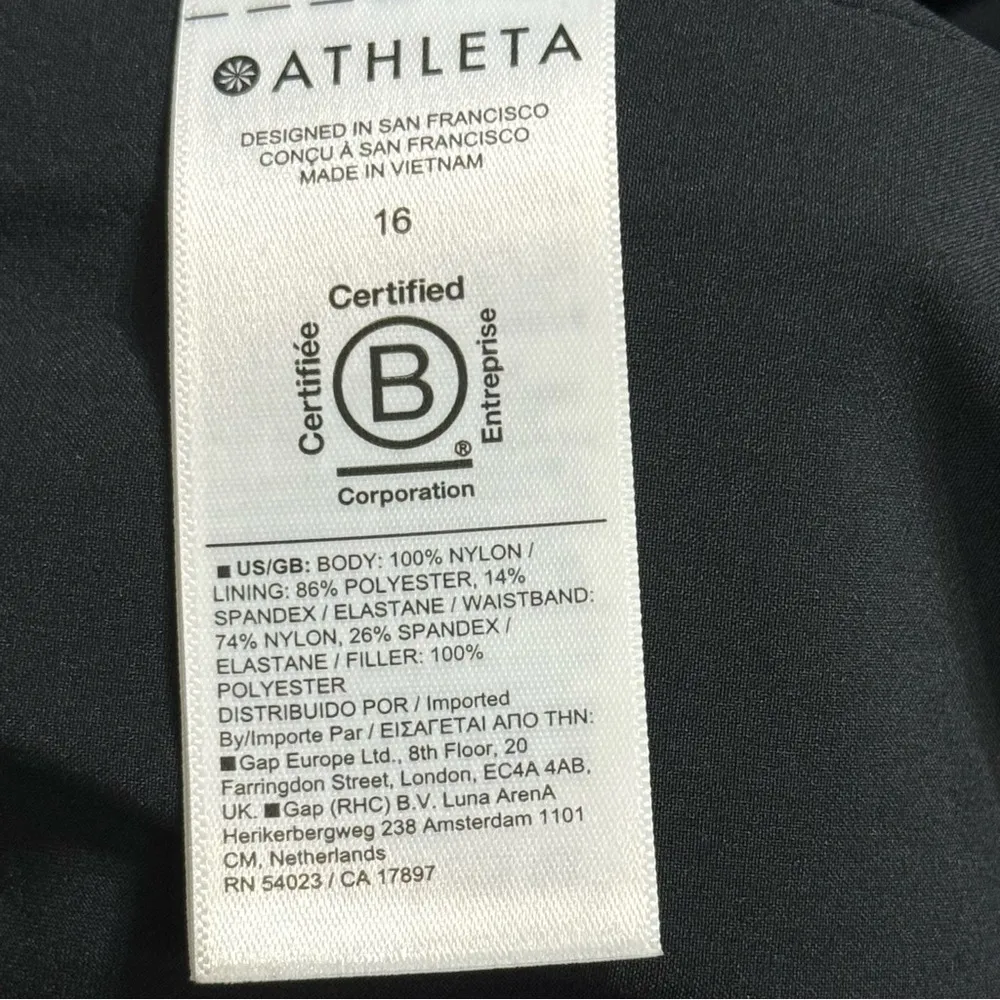 Athlete Women’s Apres Ski Shorts - Image 11