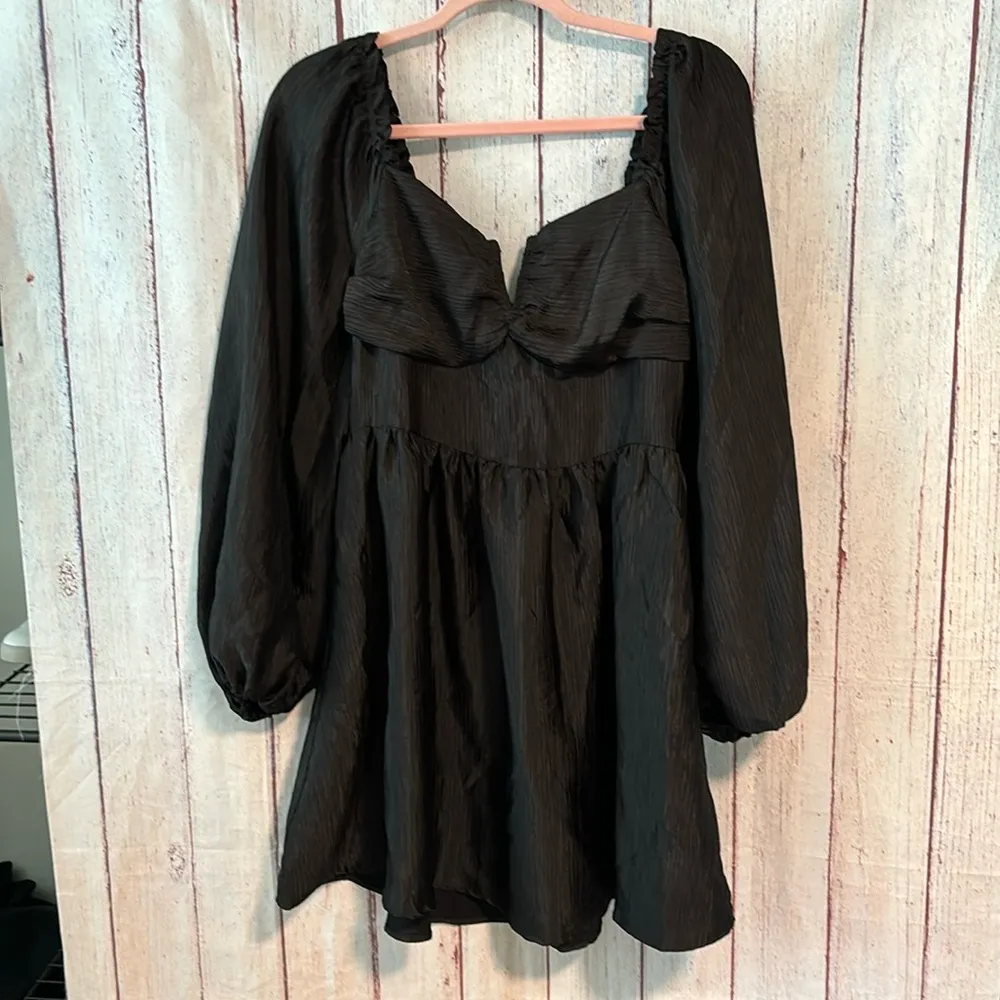 NWT All in Favor Long Sleeve Plissé Satin Minidress - Image 6