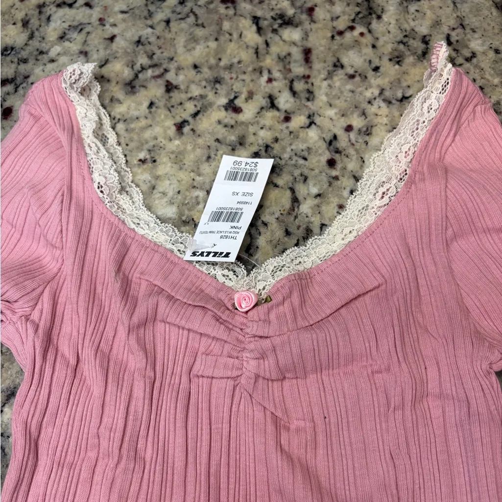 RSQ Pink Ribbed Women's Blouse with Lace Trim - Image 2