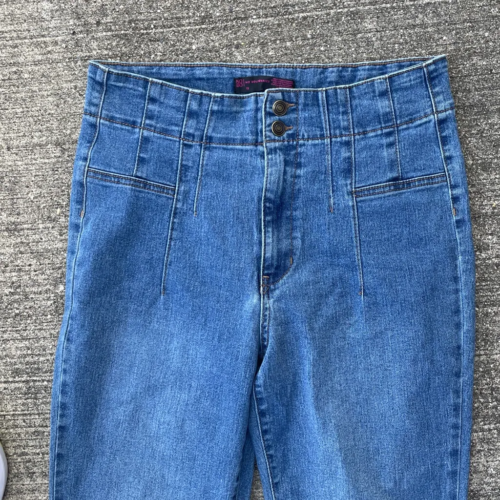 No Boundaries Vintage High Rise Flare Jeans Size 13 Juniors Y2K - Image 2