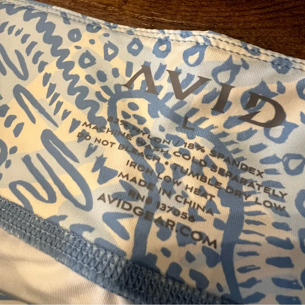 AVID Sportswear Women’s Fishing Performance Leggings Size Large NWOT Blue - Image 6