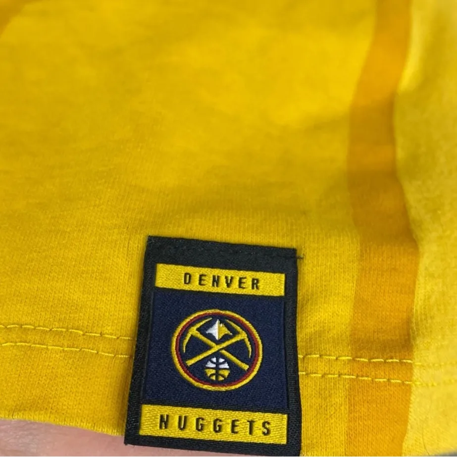 Nike | NBA Denver Nuggets Jokić Yellow Shirt Size Medium - Image 7