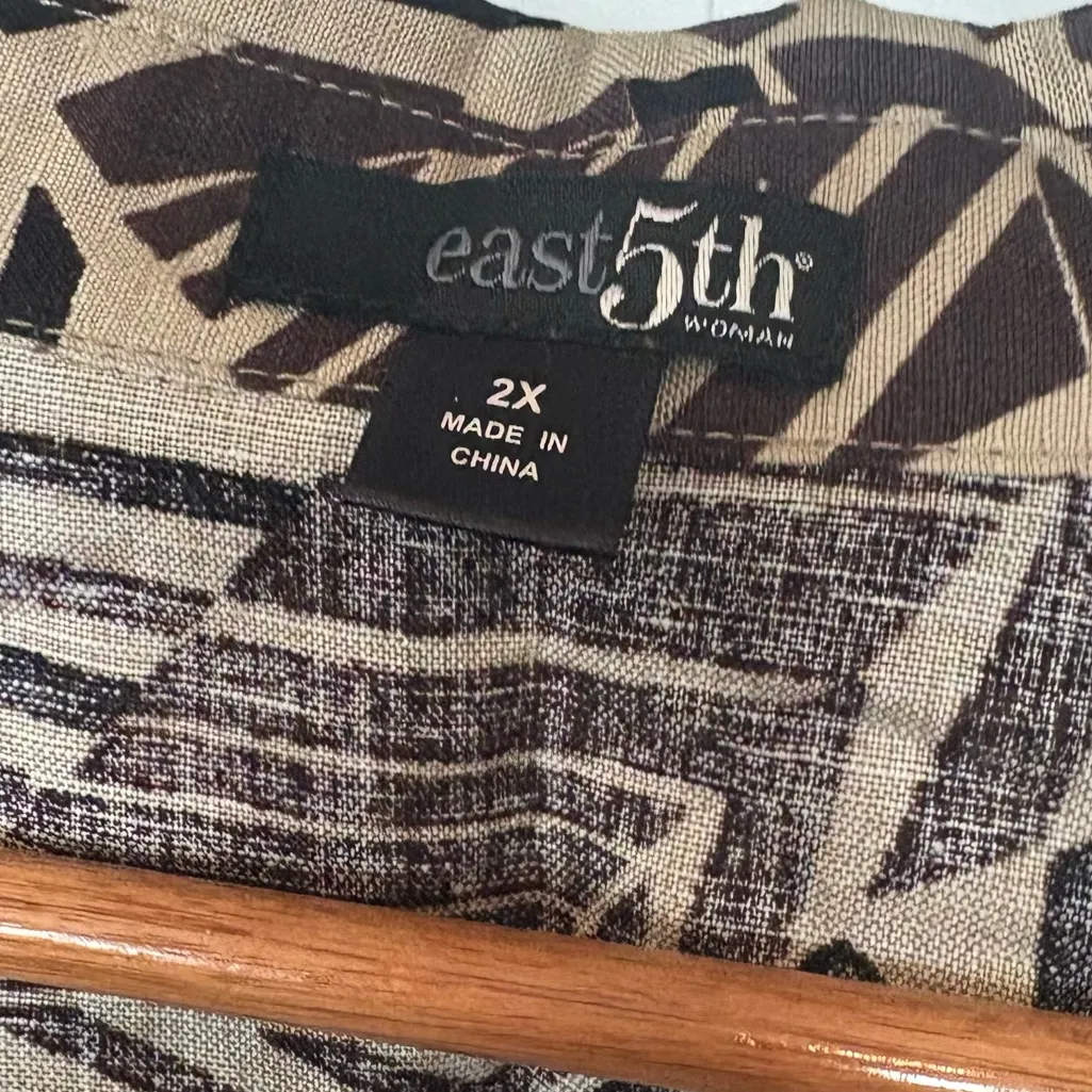 East 5th Brown Button‎ Down Shirt Size 2X - Image 5