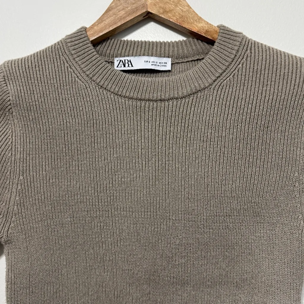 Zara Knit Sweater Size Small Blogger Fave Neutral Taupe Short Sleeve Waist Crop - Image 4