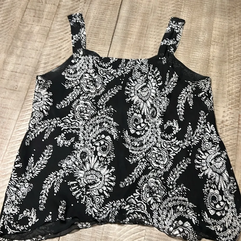 Separates by New York City Design Co. EUC women’s camisole style tank. 3 XL Black Size 3X - Image 6