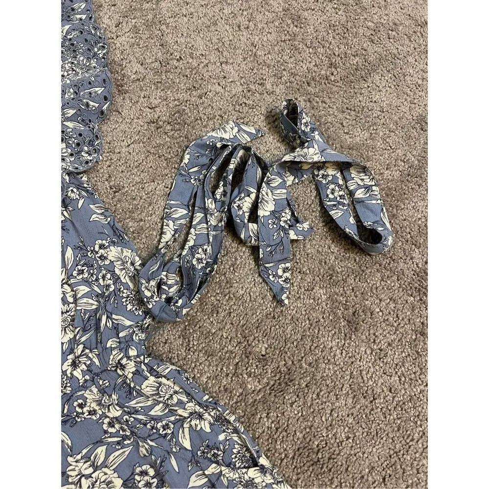 American Eagle Outfitters Eyelet Flutter Sleeves Romper Size MEDIUM - Image 7