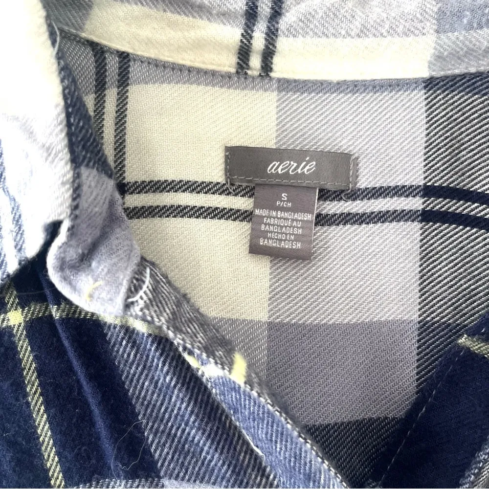aerie Navy Plaid Flannel Button Down Shirt Distressed Hem - Image 5