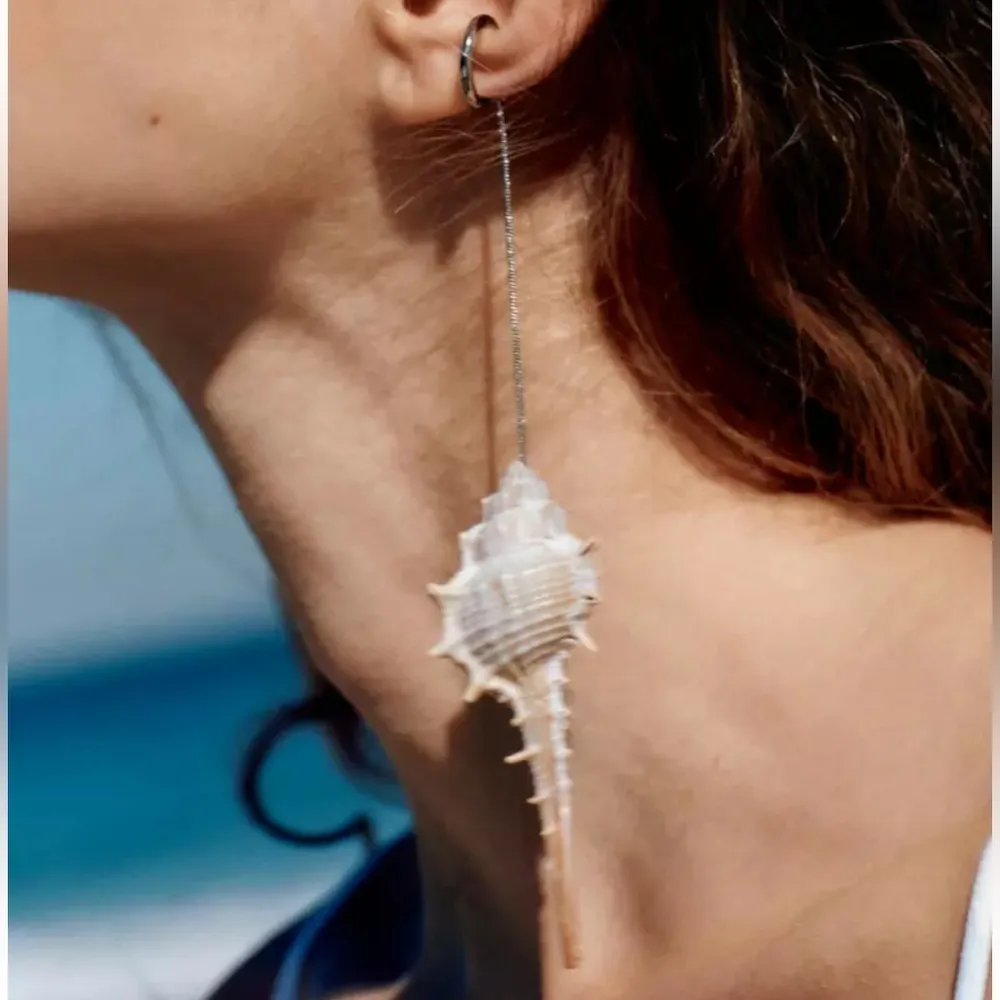 Silver and Cream Shell Earrings - Image 4