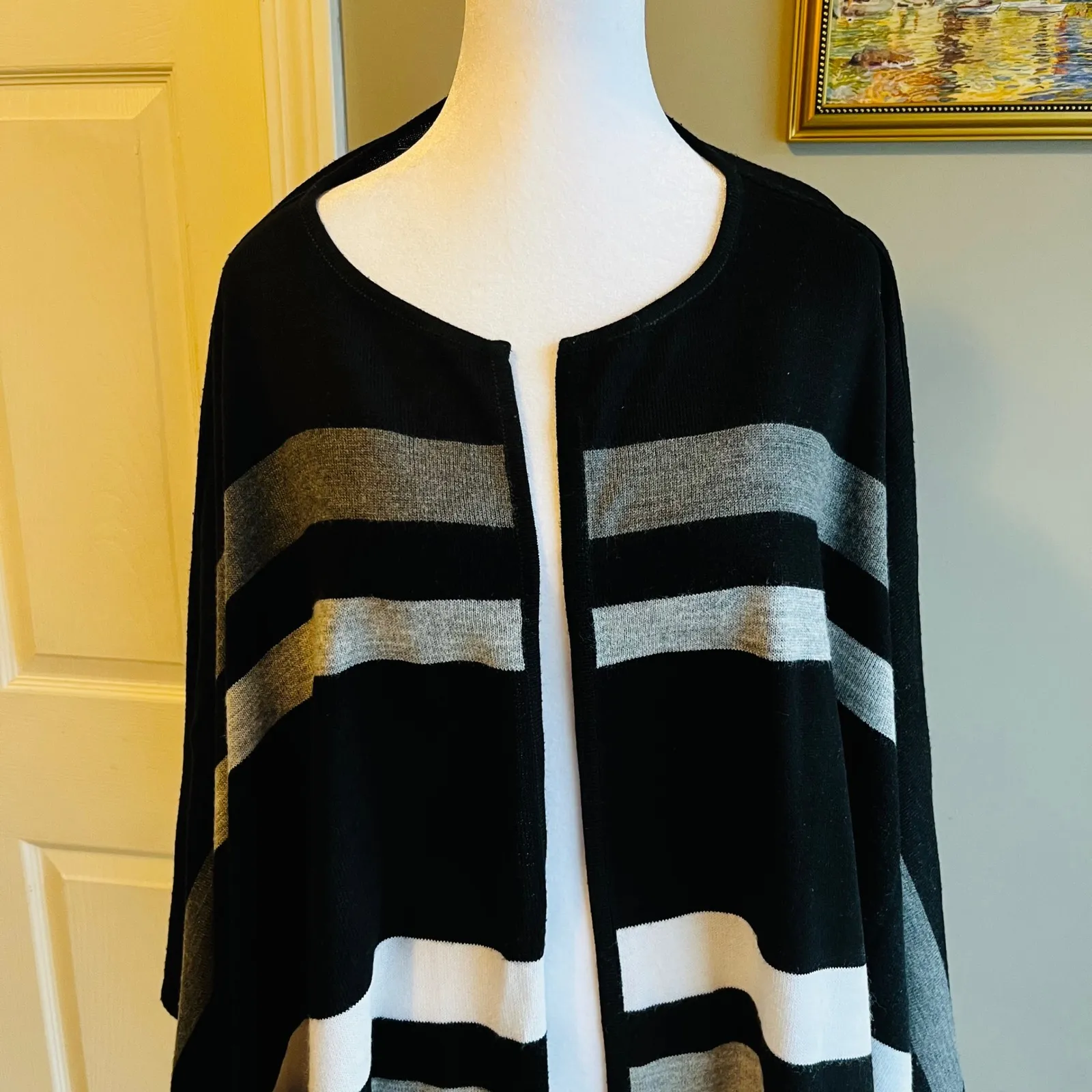 Chic Striped Open Front Cardigan Poncho Black White Gray Soft Bohemian Winter Size undefined - Image 4
