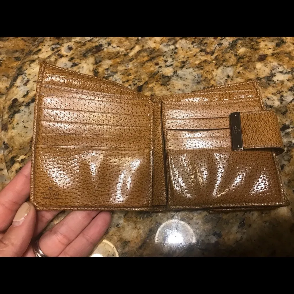 Vintage Gucci Logo Wallet - Image 3