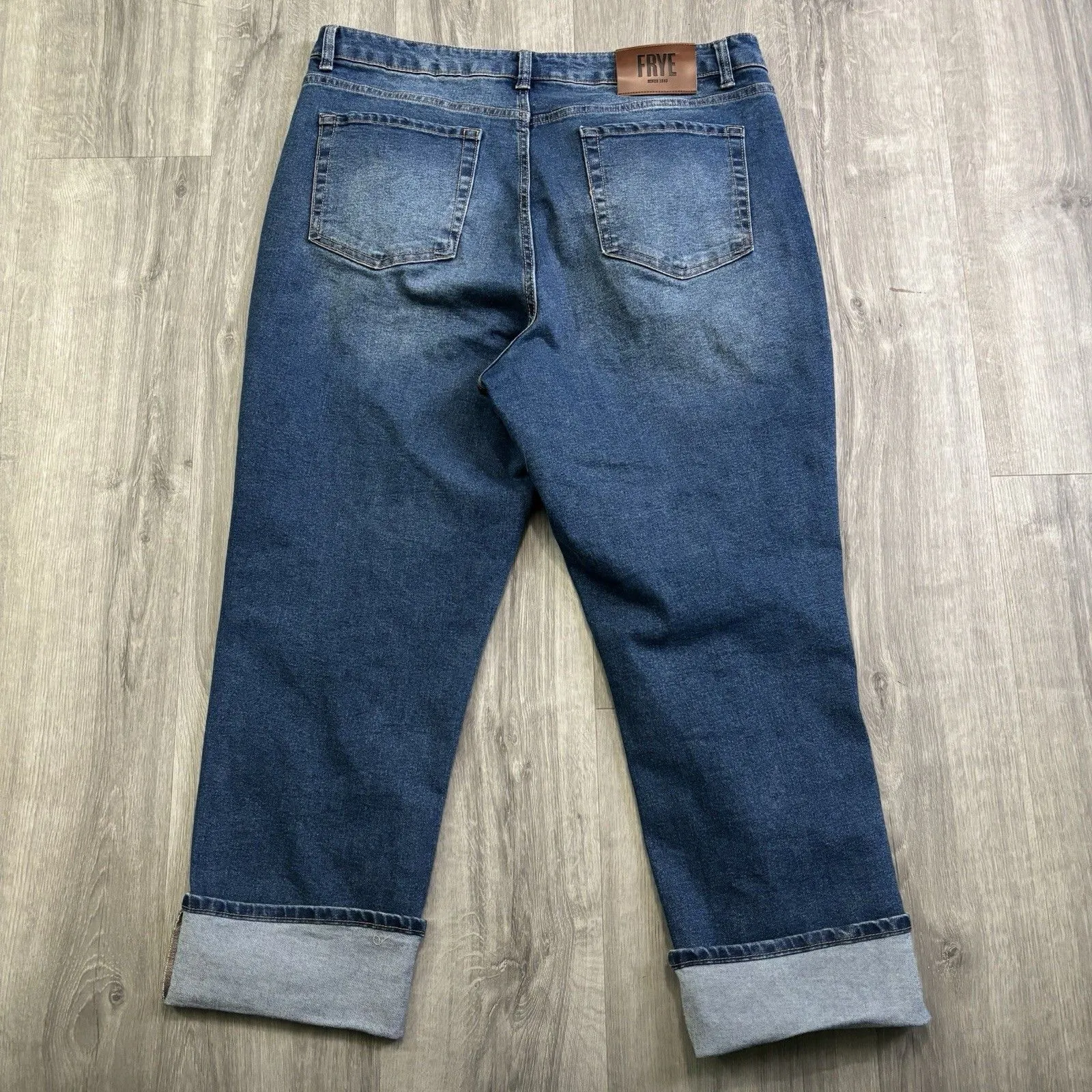 Frye High Rise Crop Jeans Cuffed Denim Women's Size 14/32 Vacation Festival Hike - Image 5