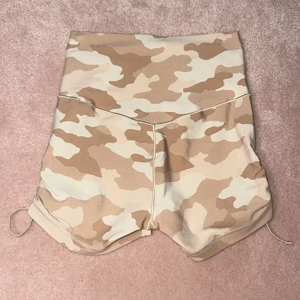 Offline by Aerie Tan Camo Real Me Shortie Hi Rise 3” Inseam Biker Shorts - Image 3