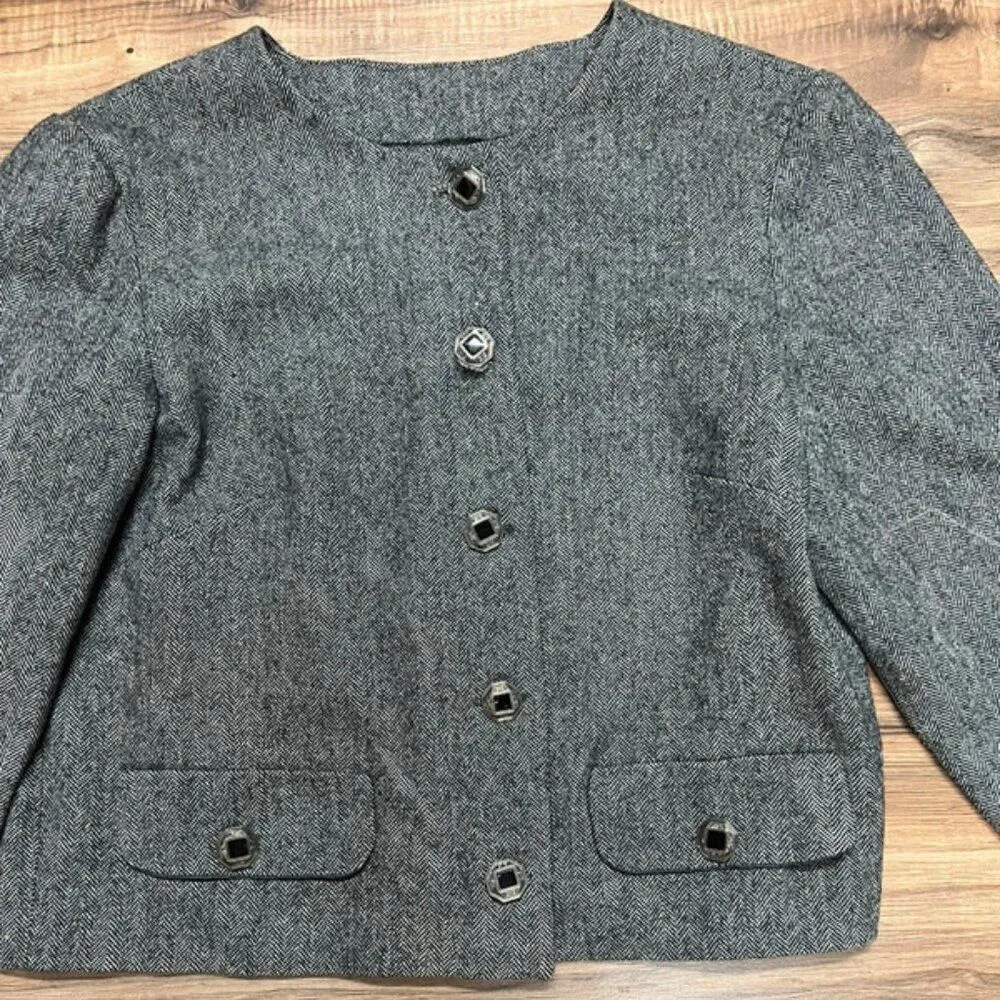 Small 2 piece suit Gray - Image 5