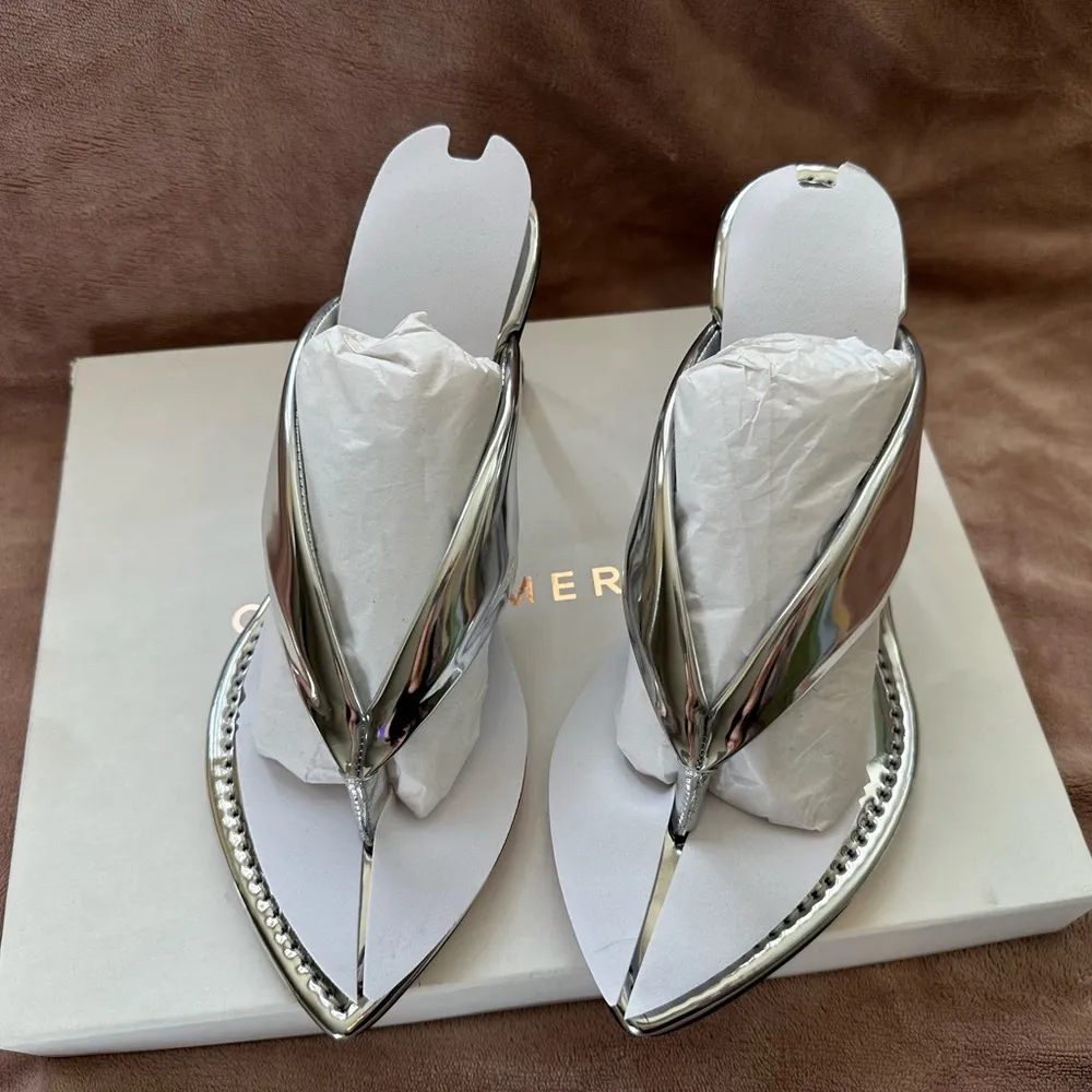 NIB  Cinder-f*cking-rella Thong Heel - Image 3