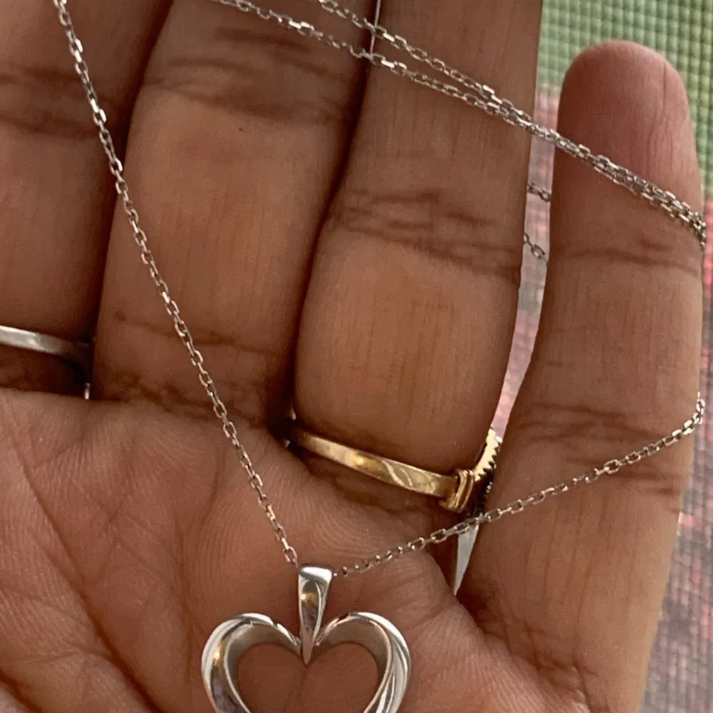 14k White Gold Tanzanite and Diamond Necklace - Image 4