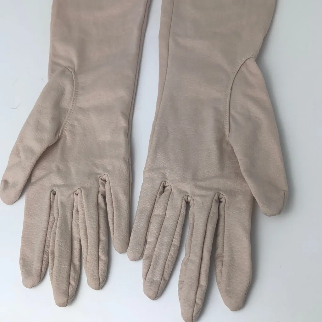 Vintage Opera Gloves. - Image 3