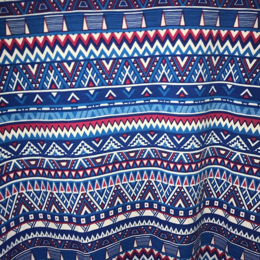 LuLaRoe Iris Tee - Image 5