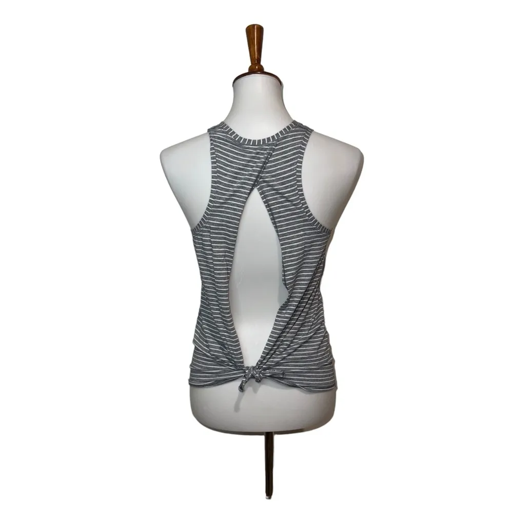 Lululemon All Tied Up Tank Gray Striped Size 4 - Image 2