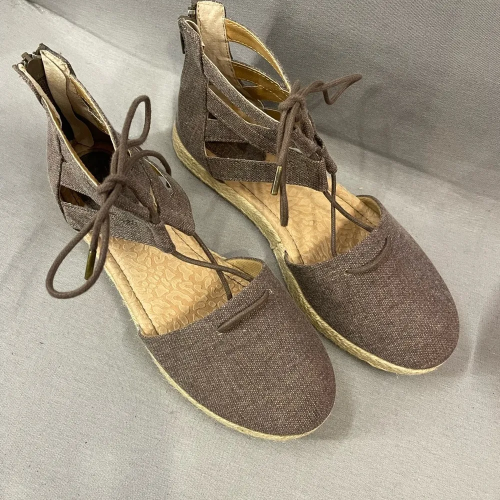 Børn b.o.c Lucy canvas gladiators 6.5 worn once Gray - Image 2