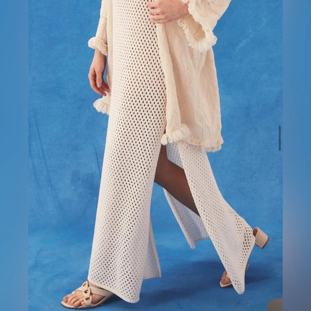 Elegant Cream Knit Swim Cover - Image 3