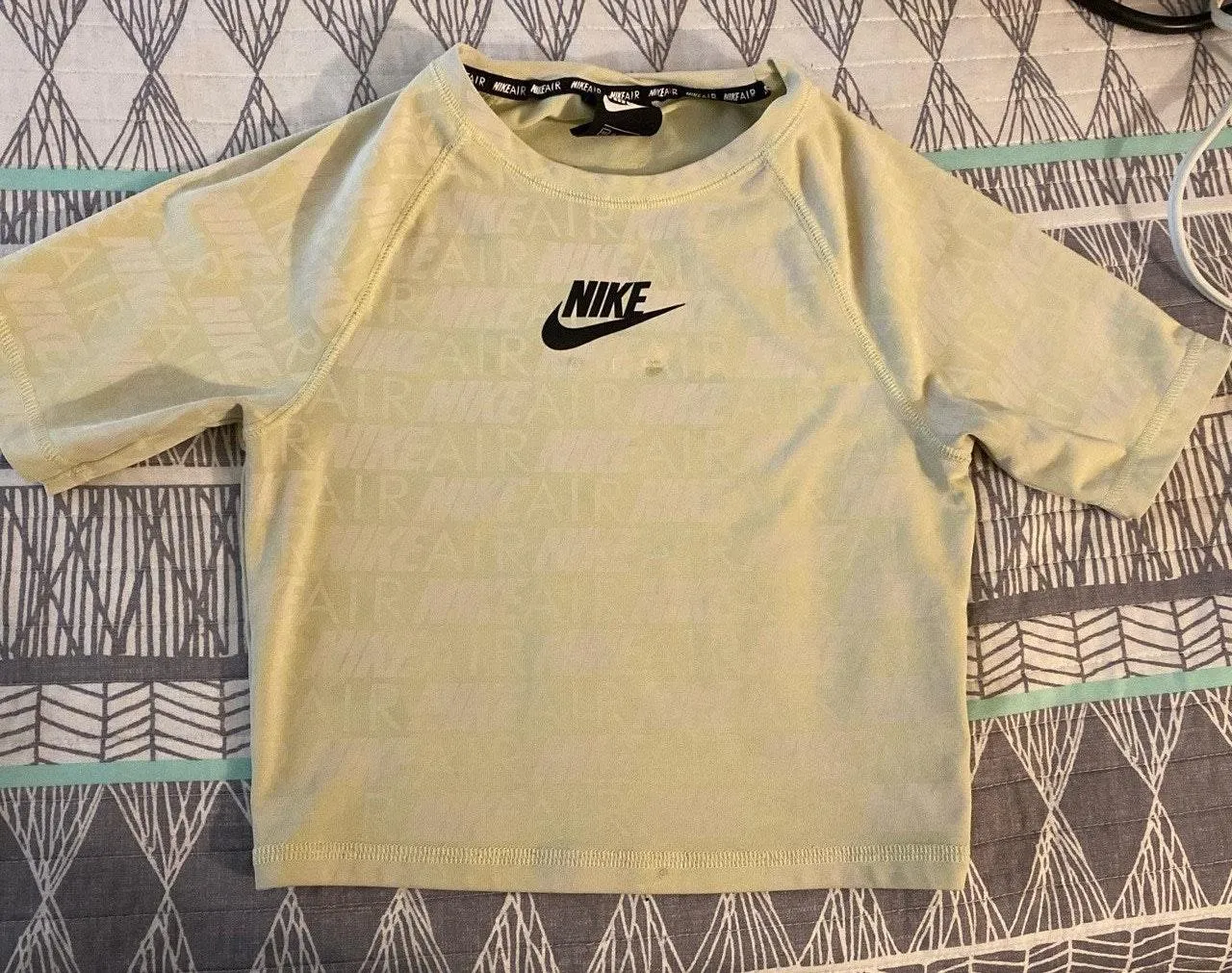 Nike Cropped Top - Image 2