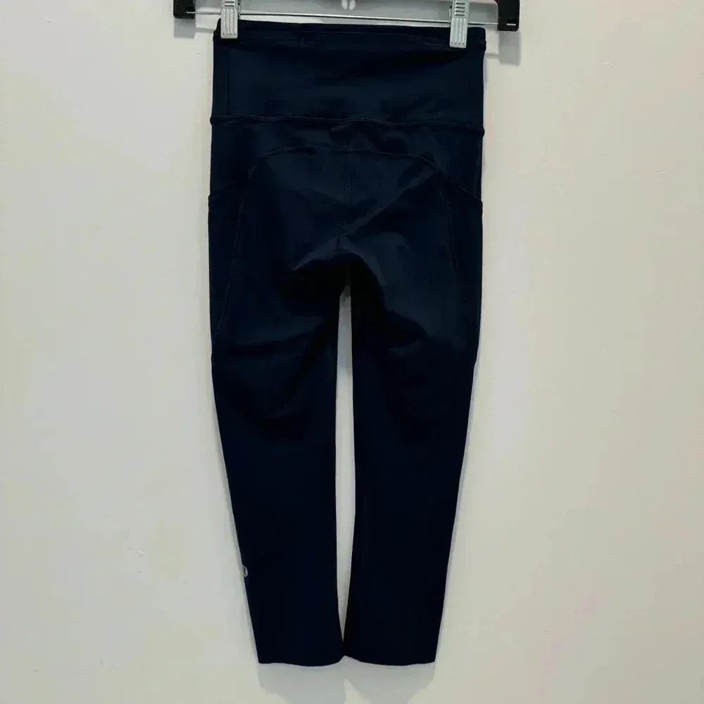 Lululemon Fast & Free Crop (19") in Midnight Navy  size 2 - Image 6