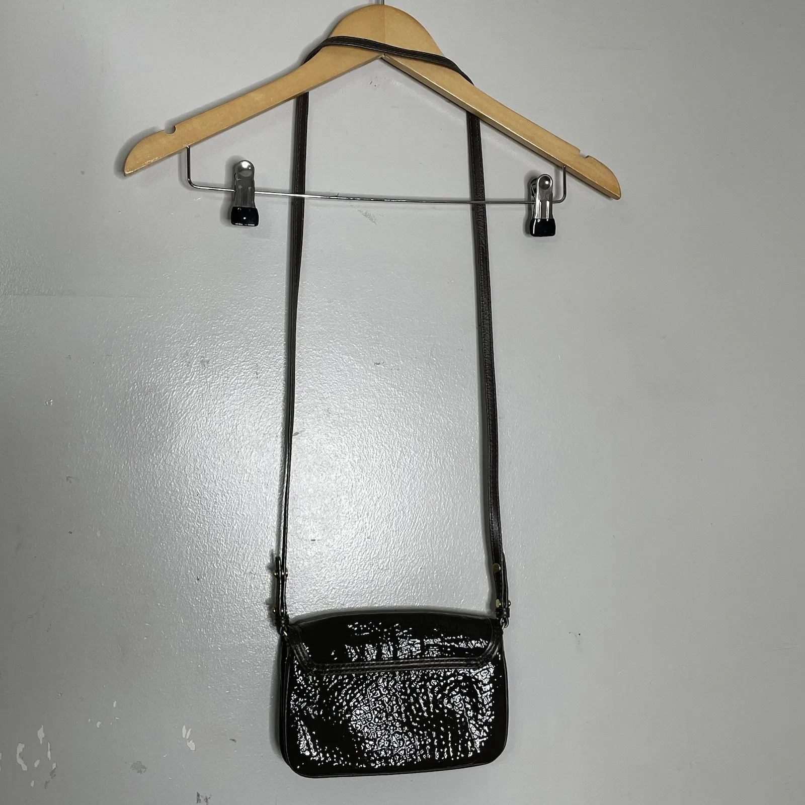 Marc By Marc Jacobs Women's Brown Crossbody Turn lock patent Leather Bag - Image 4