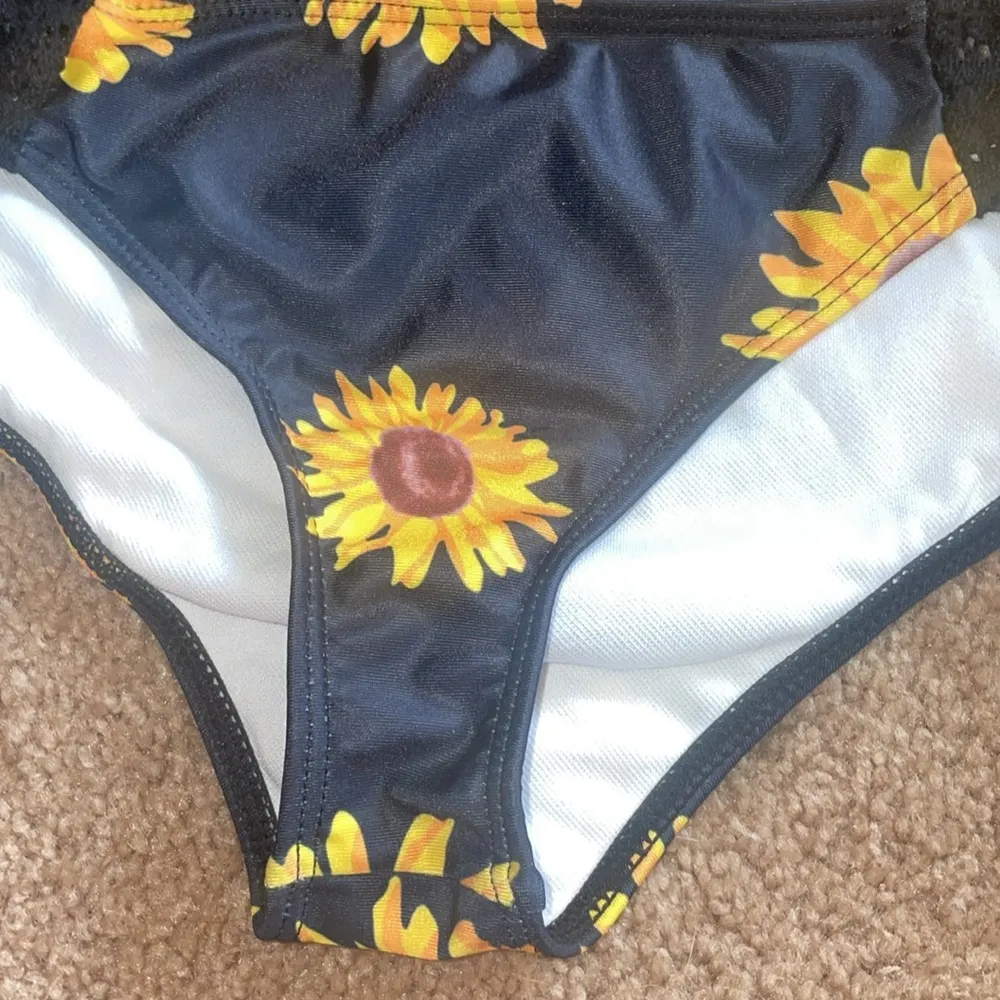 Sunflower Print Bikini Set 2 piece set strapless standard bikini black lace Size undefined - Image 3