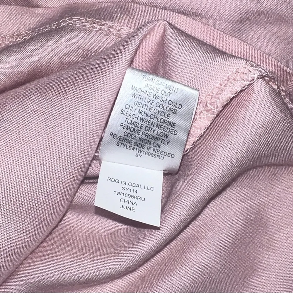 Off Shoulder Ruffle Blouse Women’s Sz Small Lightweight Baby Pink - Image 10