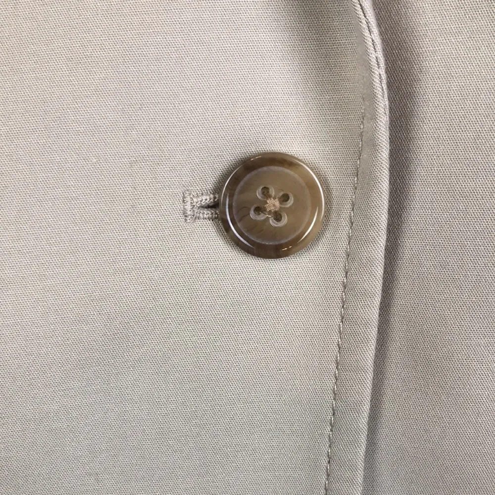 Banana Republic Women’s Stretch Beige One-Button Blazer - Image 4