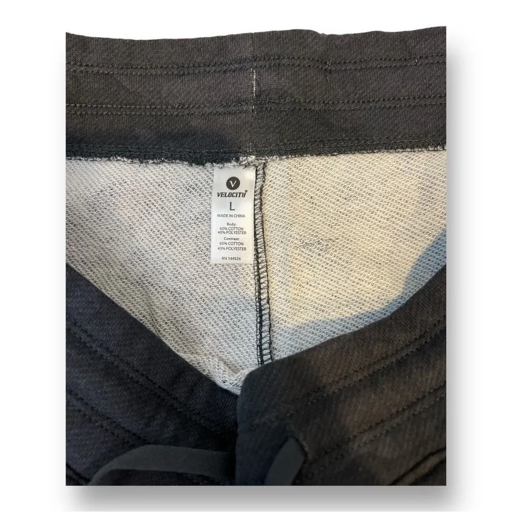 Velocity Camo Sweat Shorts Size Large - Image 2