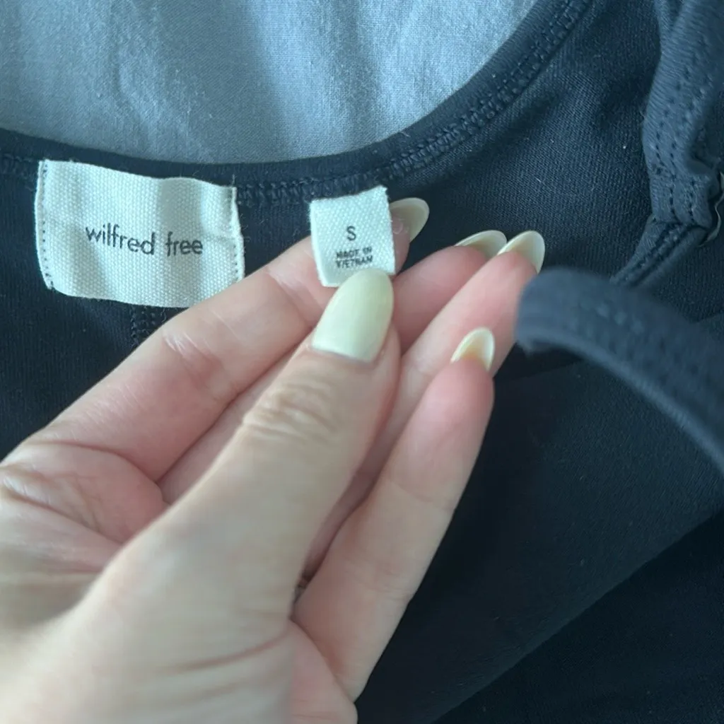 Aritzia Wilfred Free Divinity Romper 7” Black - Image 8