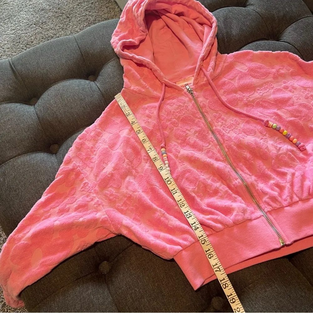 BARBIE x Forever 21 terry jacquard floral cropped full zip hoodie, pink, L, NWT Pink Size L - Image 4