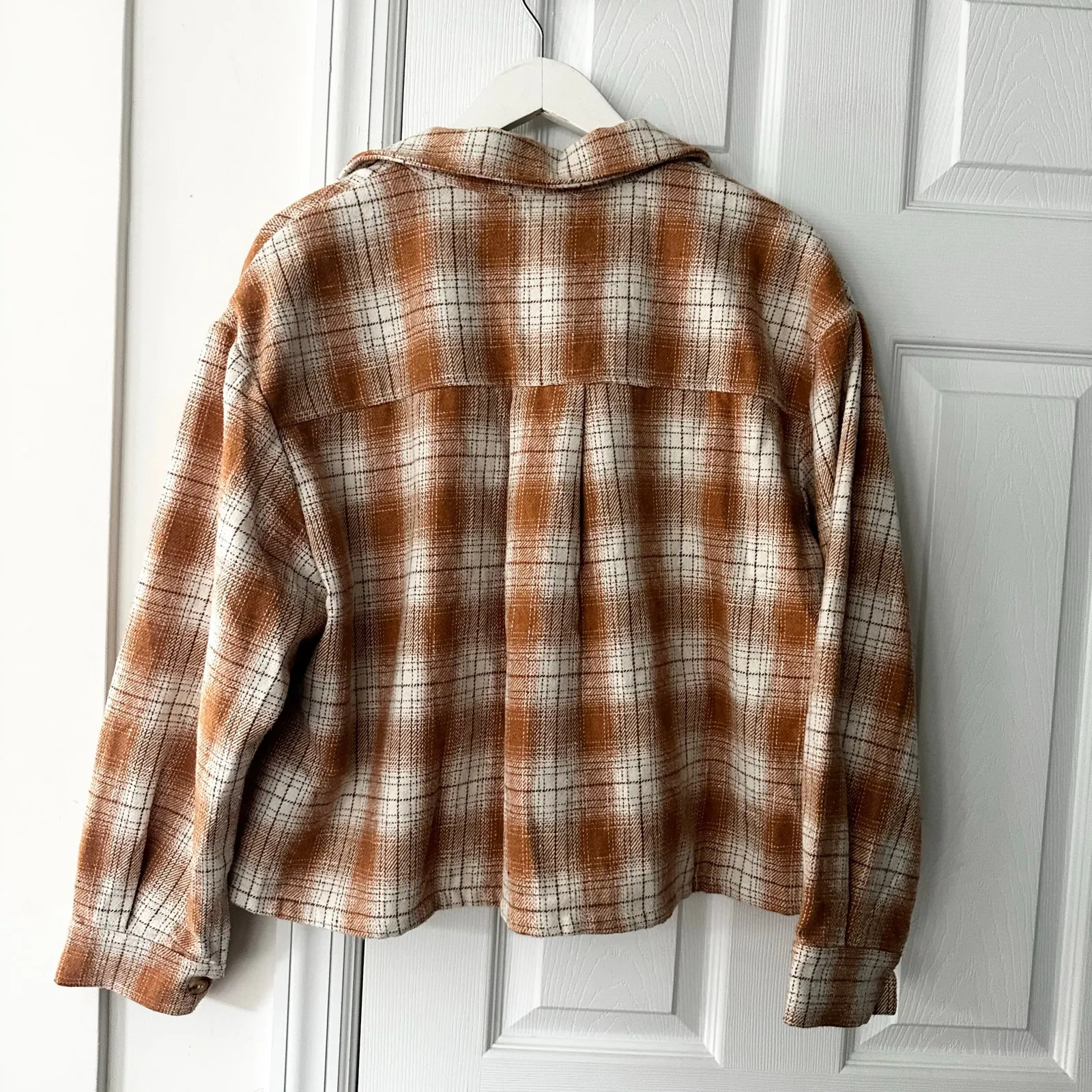 Lumiere Orange Tan White Flannel Plaid Full Button Up Shirt Jacket Boxy Crop M Size M - Image 8