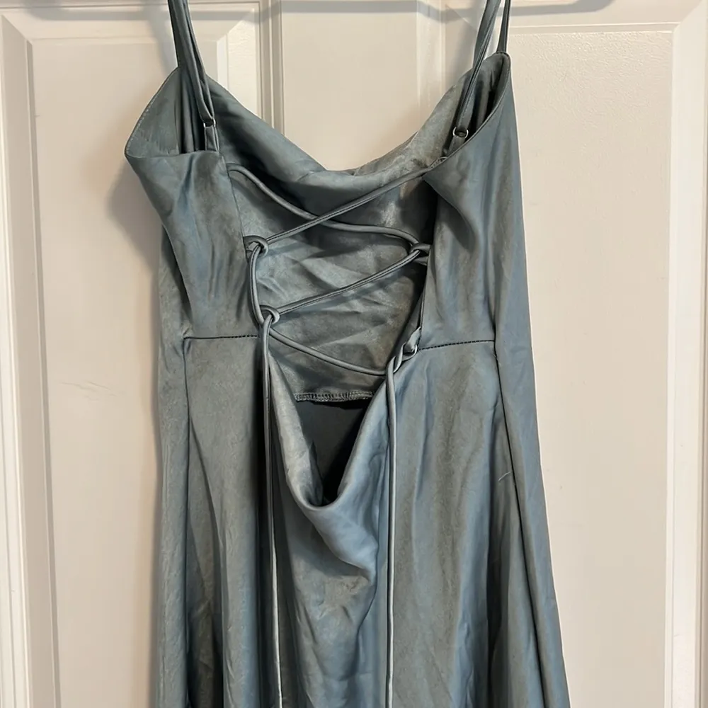 Hello molly beautiful satin dress - Image 2
